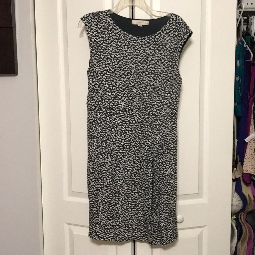 Jersey material large petite patterned Loft dress